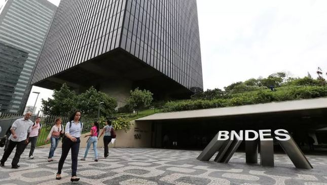 Fundo do seguro-desemprego precisará de aporte de R$ 18 bilhões para fechar as contas de 2017; entenda